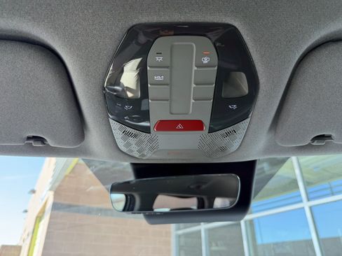 Used 2024 Kia EV9 Light Long Range RWD image 25