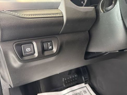 Used 2019 GMC Acadia SLE w/ Driver Alert Package I FWD image 10