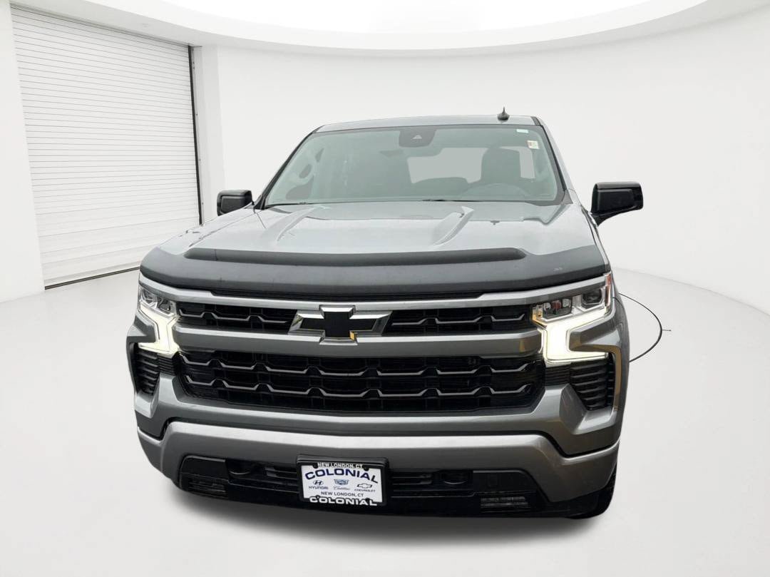 Used 2023 Chevrolet Silverado 1500 RST AWD/4WD image 2