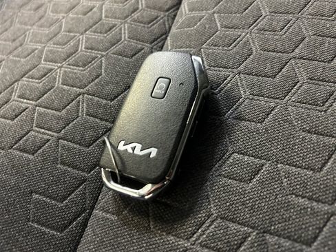 Used 2024 Kia Seltos S image 33