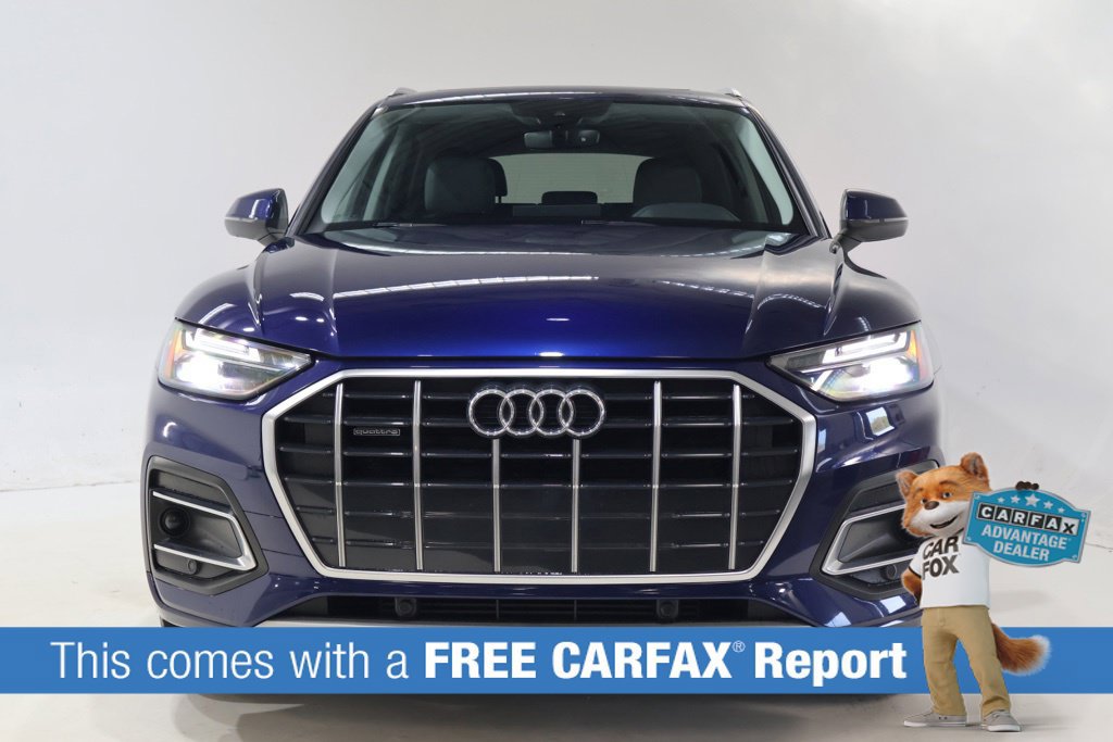 Used 2023 Audi Q5 2.0T Premium w/ Convenience Package AWD/4WD image 2