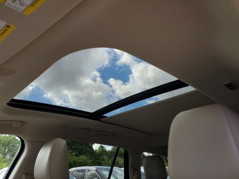 Certified 2024 Lincoln Aviator Reserve image 18