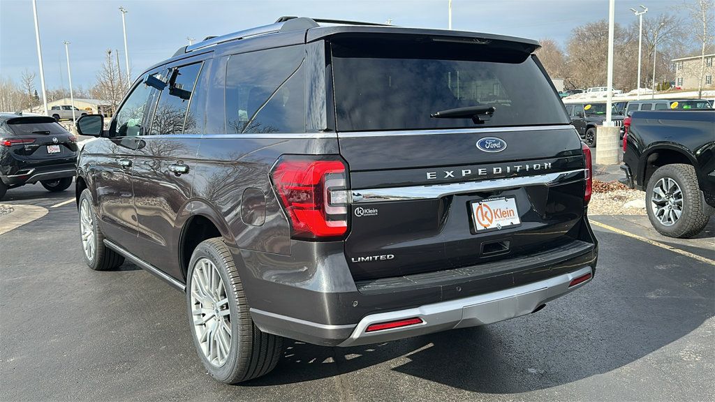 Used 2024 Ford Expedition Limited AWD/4WD image 6