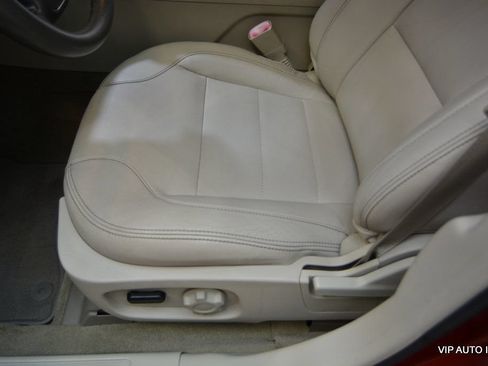 Used 2011 Ford Taurus SEL w/ 202A Rapid Spec Order Code FWD image 19