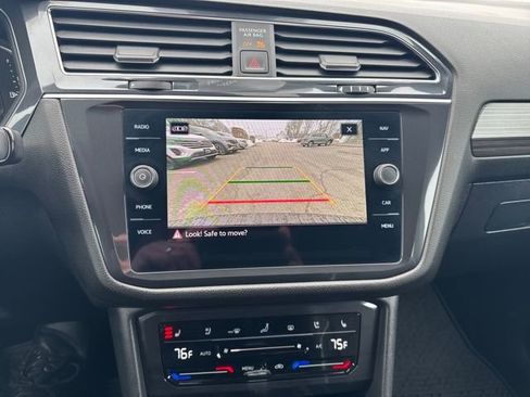 Used 2023 Volkswagen Tiguan SEL R-Line image 28
