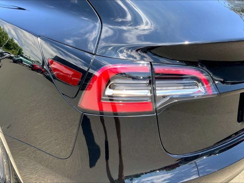 Used 2019 Tesla Model 3 Standard Range Plus RWD image 28