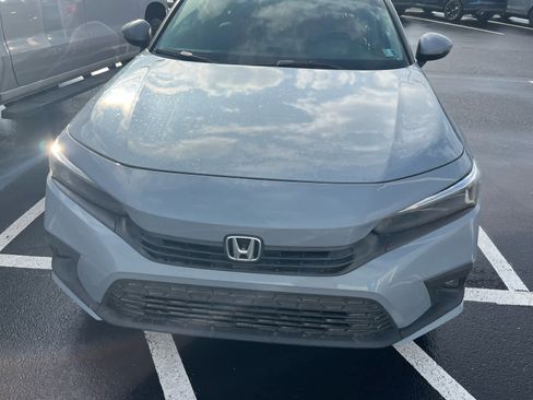 Certified 2023 Honda Civic Touring image 3