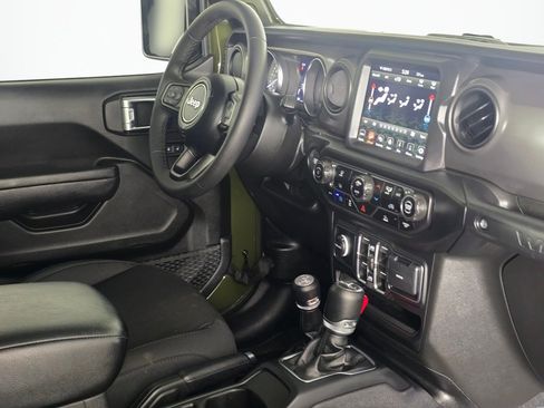 Used 2023 Jeep Wrangler Unlimited w/ 8.4" Radio Group AWD/4WD image 28