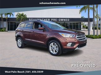 Used 2018 Ford Escape SE w/ SE Sync 3 Package video 1