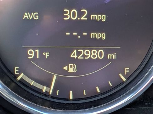 Used 2023 MAZDA MX-5 Miata Grand Touring RWD image 21
