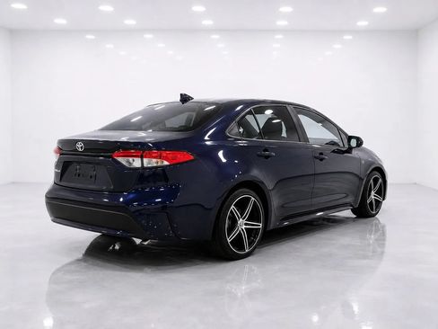 Used 2020 Toyota Corolla LE FWD image 5