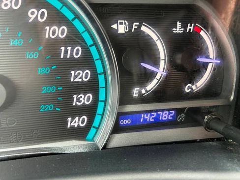 Used 2014 Toyota Venza LE AWD/4WD image 22