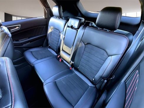 Used 2023 Ford Edge ST-Line image 21