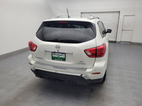 Used 2017 Nissan Pathfinder Platinum w/ Family Entertainment Package AWD/4WD image 7