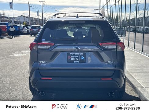 Used 2025 Toyota RAV4 XLE image 5