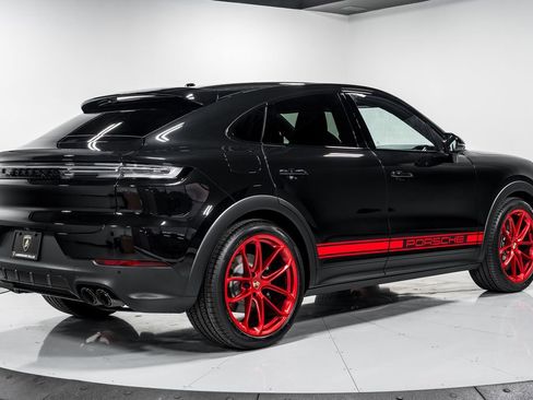 Used 2026 Porsche Cayenne S AWD/4WD image 3