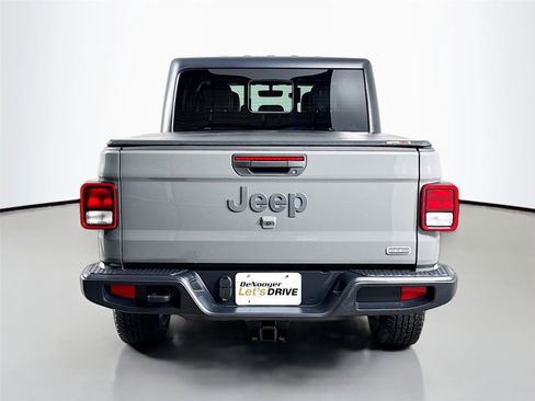 Used 2021 Jeep Gladiator Overland w/ Popular Equipment Package image 7