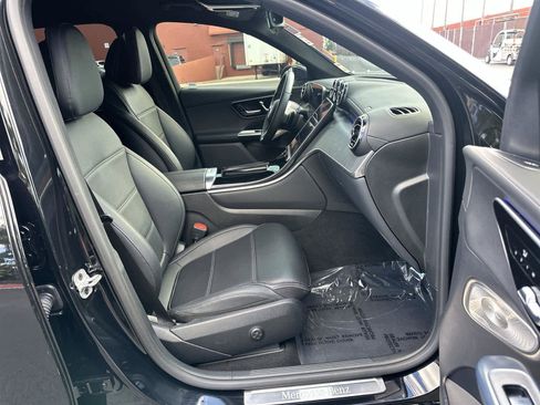 Used 2024 Mercedes-Benz GLC 300 image 14