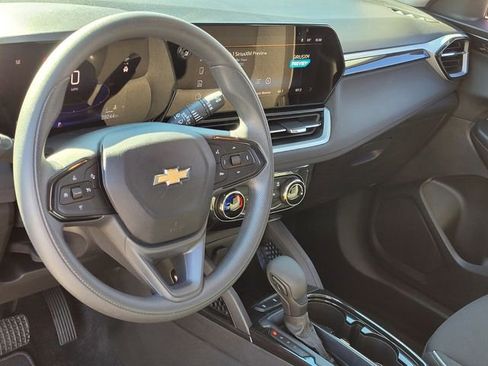 Used 2025 Chevrolet TrailBlazer LT image 10