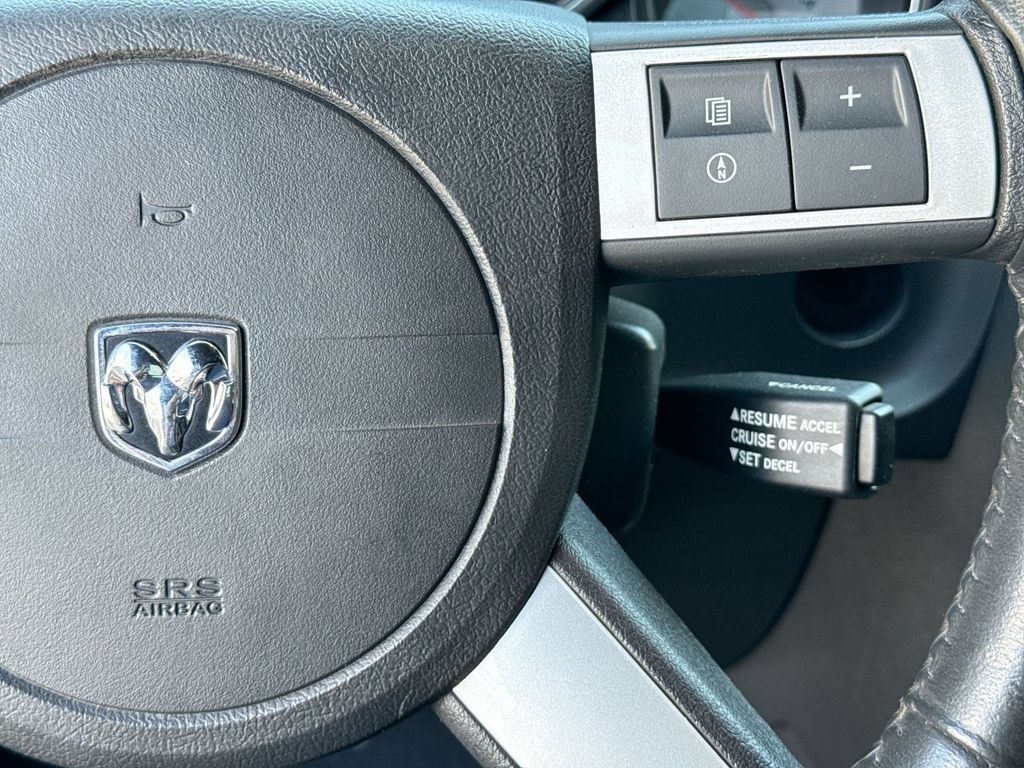 Used 2010 Dodge Challenger SRT8 RWD image 18