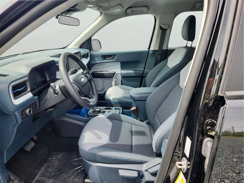 New 2026 Ford Maverick XLT image 8