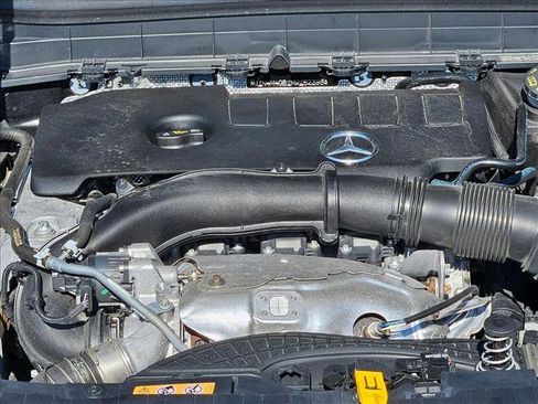 Certified 2021 Mercedes-Benz GLB 250 image 21