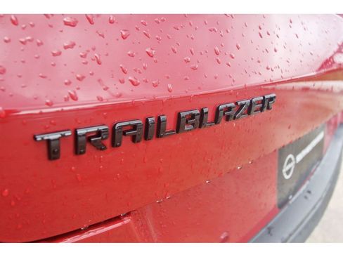 Used 2026 Chevrolet TrailBlazer RS w/ Convenience Package FWD image 27