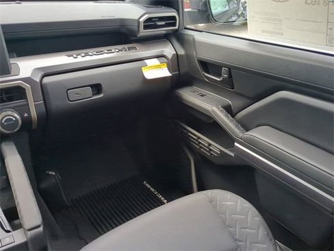 New 2026 Toyota Tacoma SR5 image 17