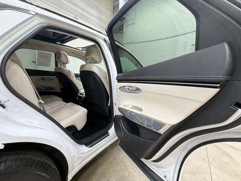 Used 2023 Genesis GV70 3.5T Sport w/ Sport Advanced Package AWD/4WD image 55