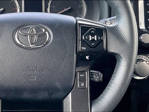 Used 2023 Toyota 4Runner TRD Off-Road AWD/4WD image 18