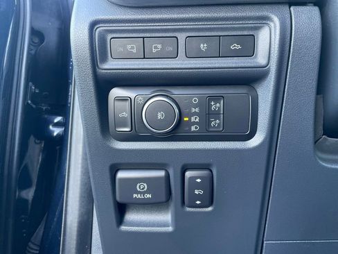 Used 2022 Ford F150 Lariat w/ Equipment Group 502A High image 15