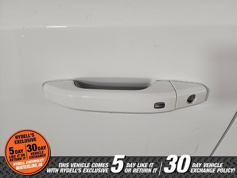 Used 2019 Chevrolet Tahoe LT image 17