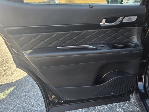 Used 2021 Hyundai Palisade Calligraphy image 12