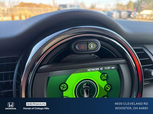 Used 2021 MINI Cooper 2-Door Hardtop image 17