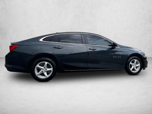Used 2018 Chevrolet Malibu LS FWD image 5