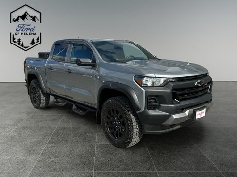 Used 2024 Chevrolet Colorado Trail Boss w/ Advanced Trailering Package AWD/4WD image 7