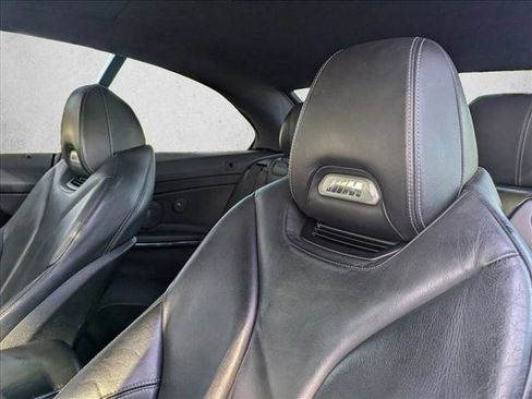 Used 2015 BMW M4 Convertible image 3
