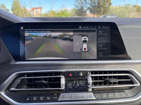 Used 2022 BMW X7 xDrive40i w/ Premium Package image 15