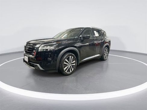 Certified 2022 Nissan Pathfinder Platinum image 4