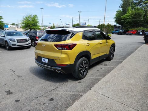 Used 2023 Chevrolet TrailBlazer ACTIV w/ Sun and Liftgate Package image 5