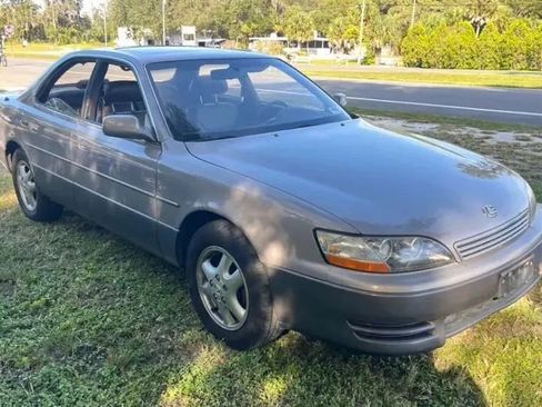 Used 1995 Lexus ES 330 image 2