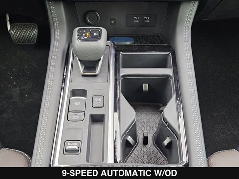 New 2026 Nissan Pathfinder Platinum image 25