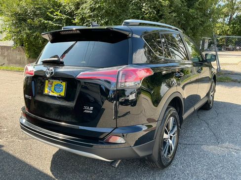Used 2016 Toyota RAV4 XLE AWD/4WD image 8