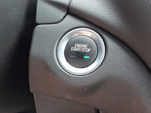 Used 2024 Chevrolet Equinox LT AWD/4WD image 23