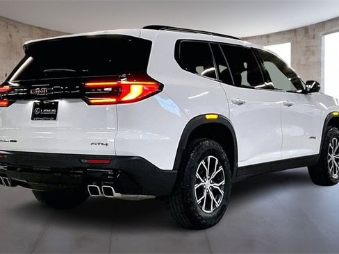 Used 2025 GMC Acadia AT4 image 5