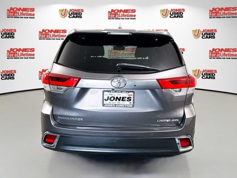 Certified 2017 Toyota Highlander Limited AWD/4WD image 17