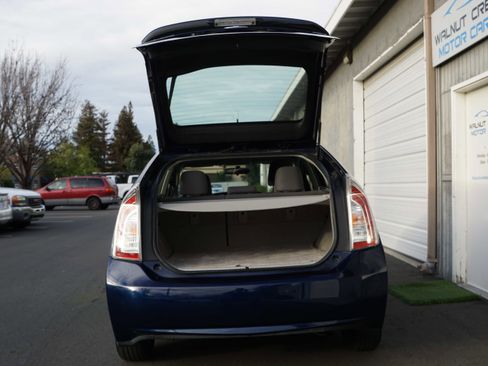 Used 2013 Toyota Prius Three image 16