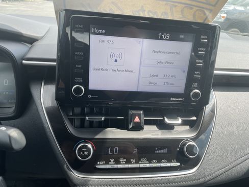 Used 2022 Toyota Corolla SE FWD image 19