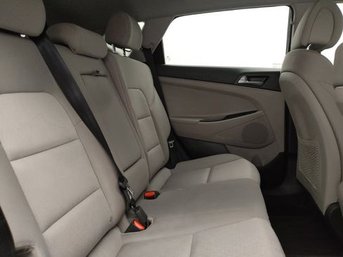 Used 2016 Hyundai Tucson SE w/ Option Group 02 FWD image 19