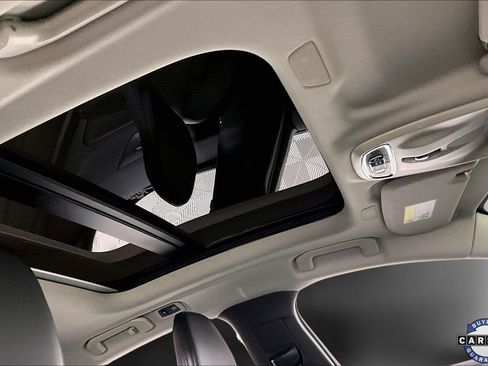 Used 2020 Volvo S60 T5 Momentum image 26